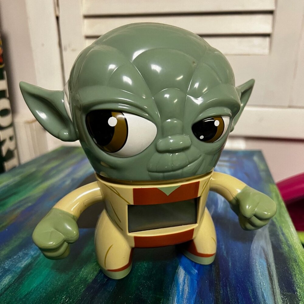 Star Wars Yoda Digital Alarm Clock ! by Bulb Botz - Battery Powered